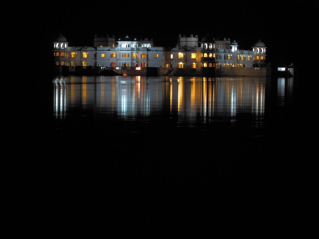 Juesta Lake Nahargarh Palace, Chittorgarh Parsoli ภายนอก รูปภาพ