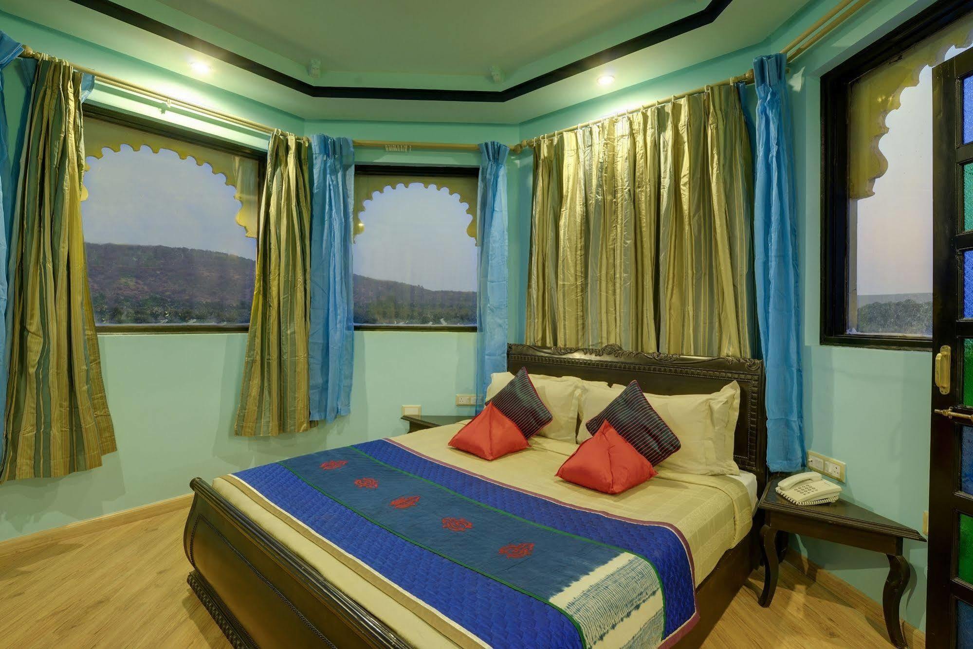 Juesta Lake Nahargarh Palace, Chittorgarh Parsoli ภายนอก รูปภาพ